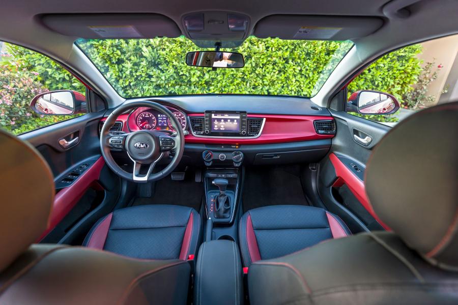 Торпедо Kia Rio 5-Door (YB) 2017 года  (NA) (фото 6 из 55)
